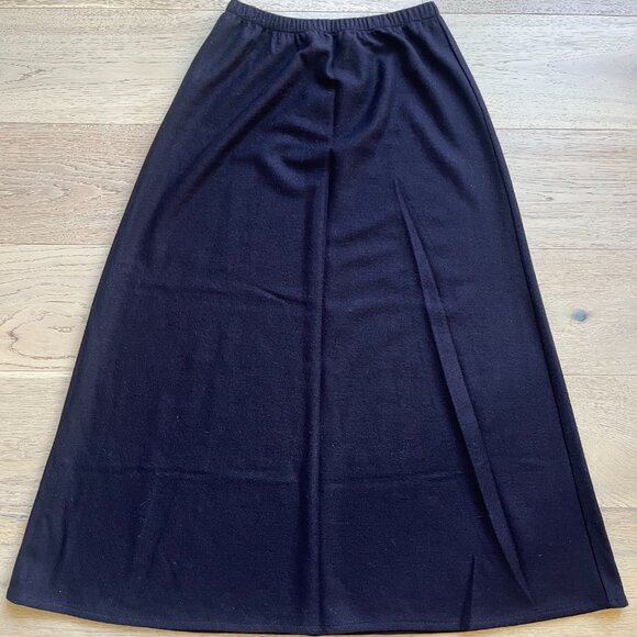 Eileen Fisher Wool Crepe Pull-On Skirt - Port Merlot - Holiday Chic - Sz Med - Picture 3 of 7